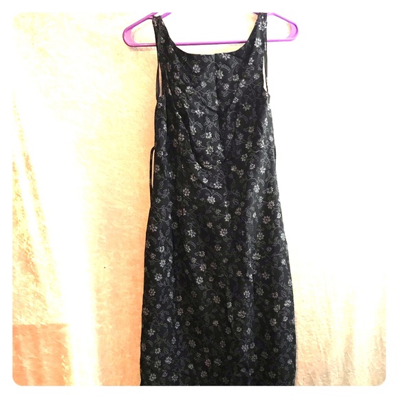 Long dress - Picture 1 of 7